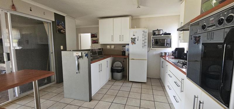 3 Bedroom Property for Sale in Country Club Western Cape